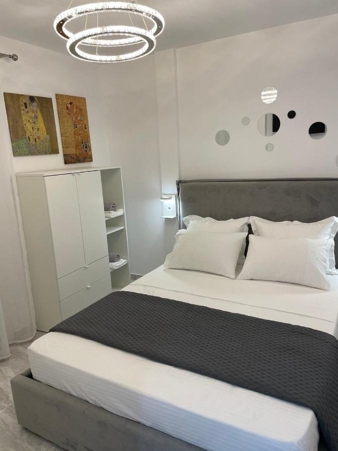 Flowery Penthouse In City Centre Of テッサロニキ エクステリア 写真