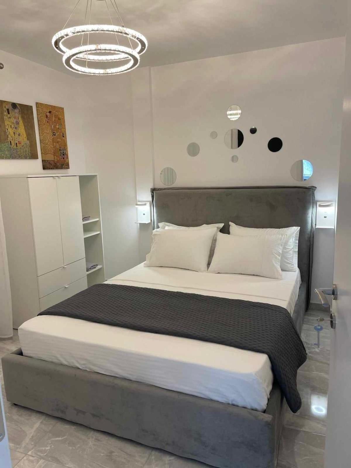 Flowery Penthouse In City Centre Of テッサロニキ エクステリア 写真